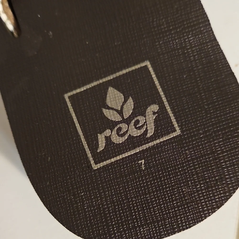 Women's Black and White Flip Flops - Picture 2 of 5